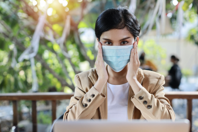 Tetap Kencangkan Masker Meski Sudah Vaksin